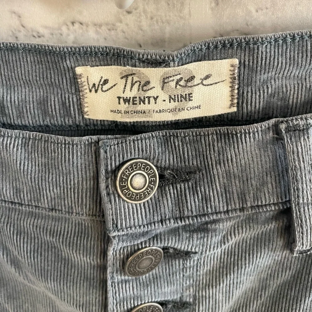 Free People We The Free slate blue corduroy type skinny button pants 29